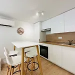 아파트 Loti *