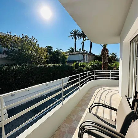 Loti Apartman Antibes