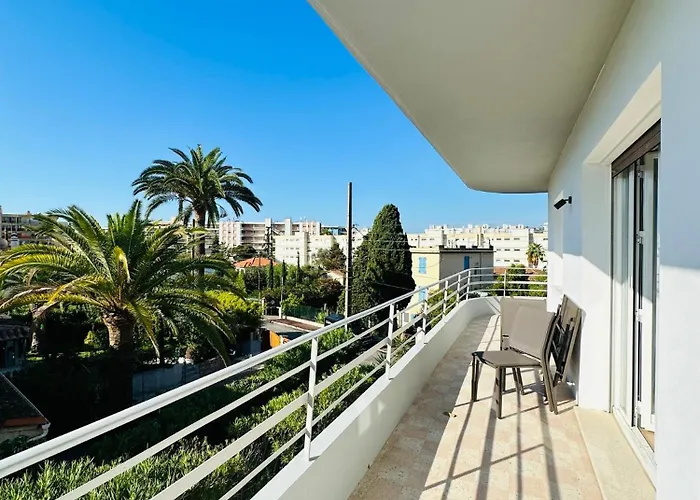 Loti * Antibes